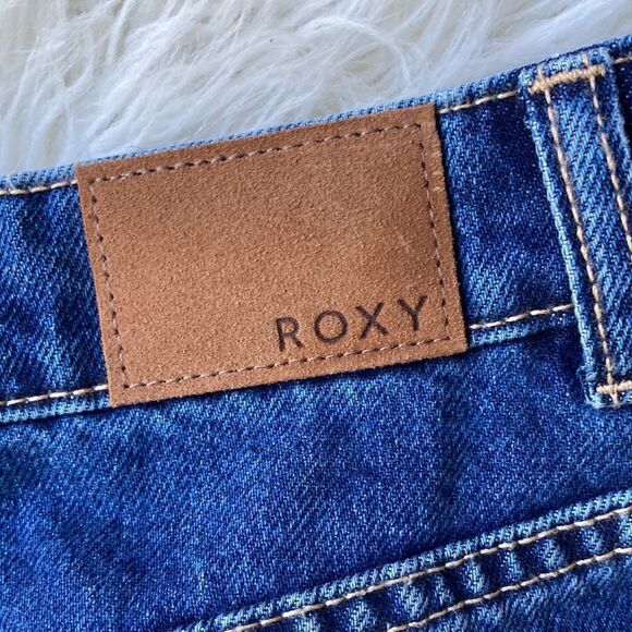 Roxy Button Fly Distressed Frayed Hem Denim Skirt Size XS - Picture 5 of 9
